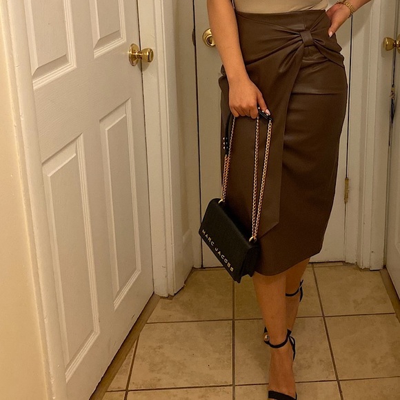 Zara  chocolate brown midi skirt - Picture 3 of 5